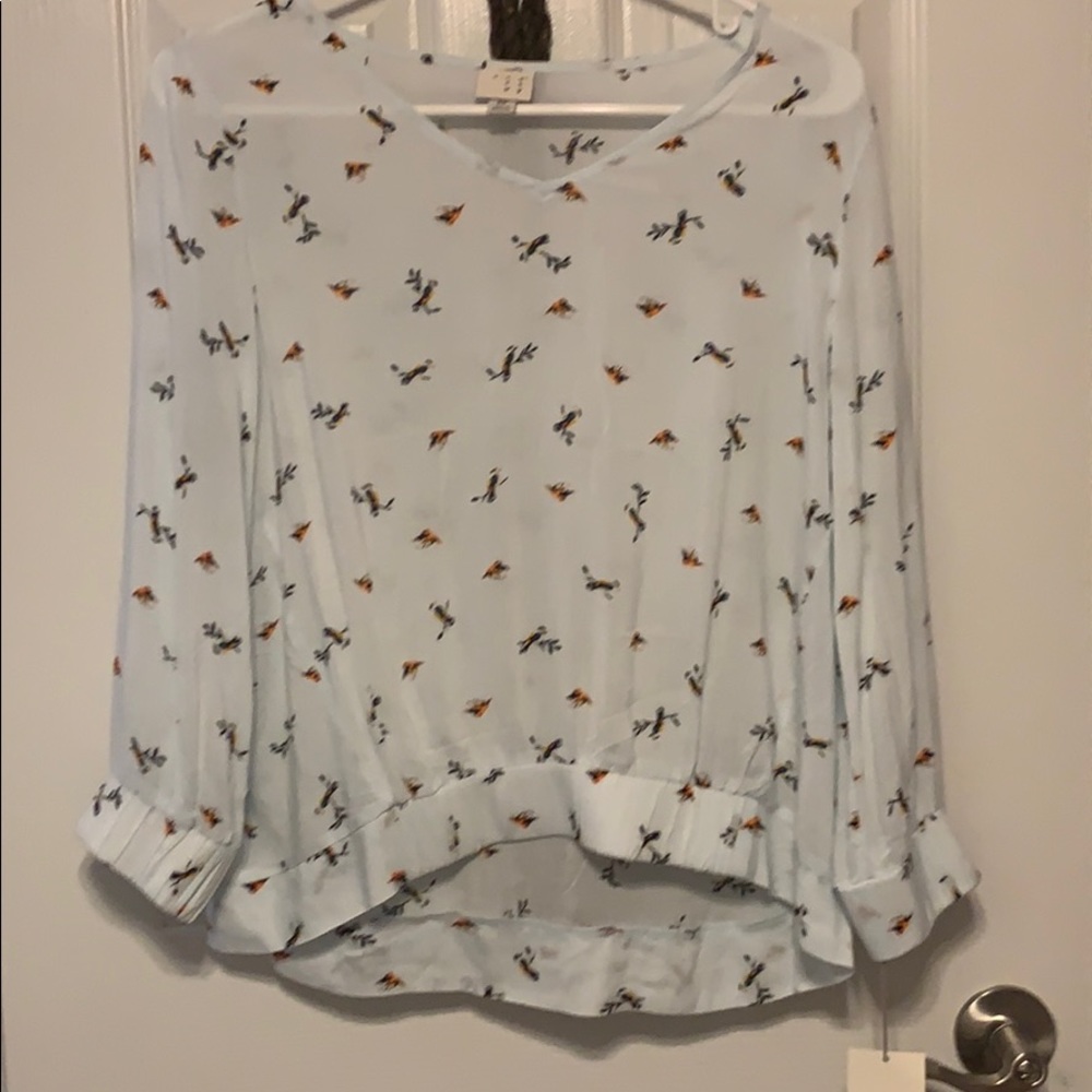 Cute long sleeved blouse